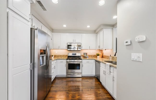 2755 Dietrich Dr unit 2755 Dietrich Dr, Tustin, CA 92782 - photo 3