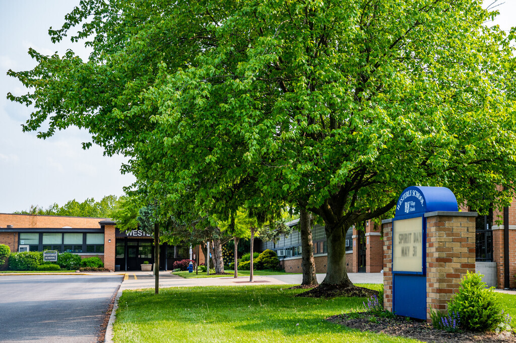 Westerly Elementary School provides a public education for students living in Bay Village, Ohio.