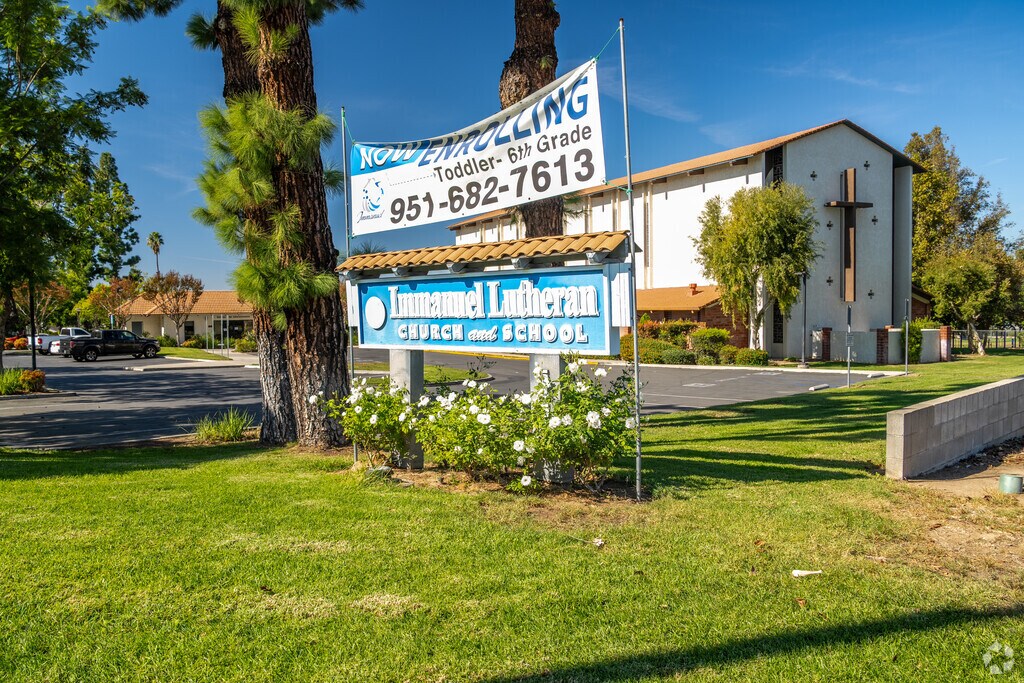 Immanuel Lutheran Elementary challenges and encourages children to learn.