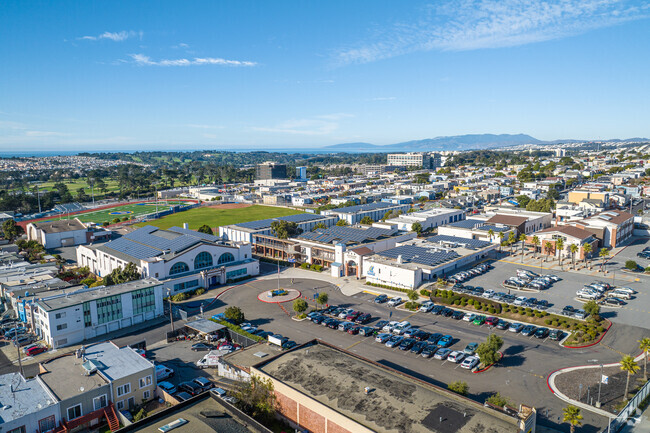 Jefferson High sits in a neighborhood along Mission Street.