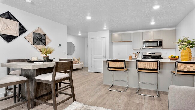 686 W 1920 S unit 36199385, Provo, UT 84601 - photo 5