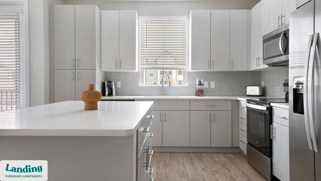 4902 Cosmos Cir unit 219, Wimauma, FL 33598 - photo 3