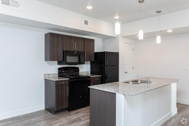 2BR, 2BA - 1,112SF - Kitchen