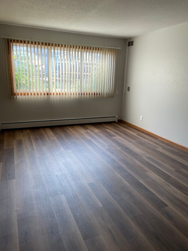 959 10th St unit 7, Marion, IA 52302 - photo 3