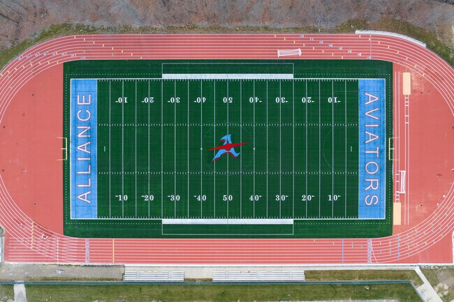 Spend a Friday night watching the Aviators Varsity Football after enjoying dinner downtown.