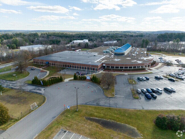 Mill Falls Charter School in Manchester, NH serves grades K-6.