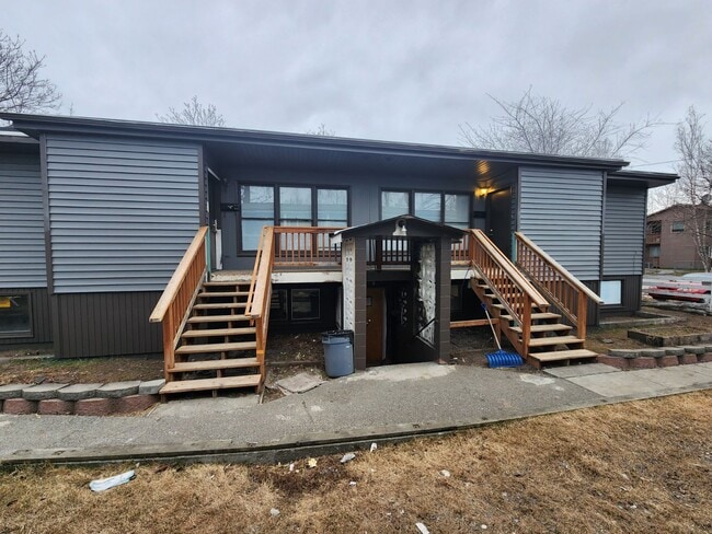 1024 E 12th Ave unit 1024 E 12 ave unit 4, Anchorage, AK 99501 - photo 2