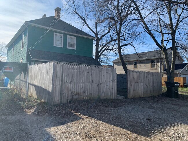 672 Stewart Ave unit 672 Stewart Ave, Columbus, OH 43206 - photo 4