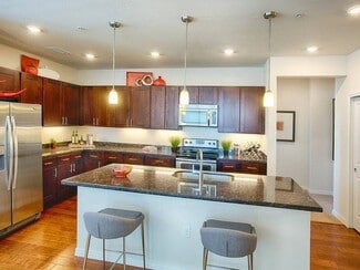 10450 Spring Green Dr, Englewood, CO 80112