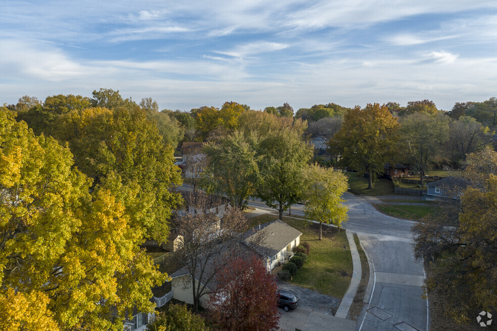 Neighborhood_LeesSummit_V2_112023