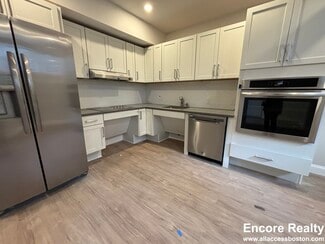 5 Ayr Rd, Boston, MA 02135