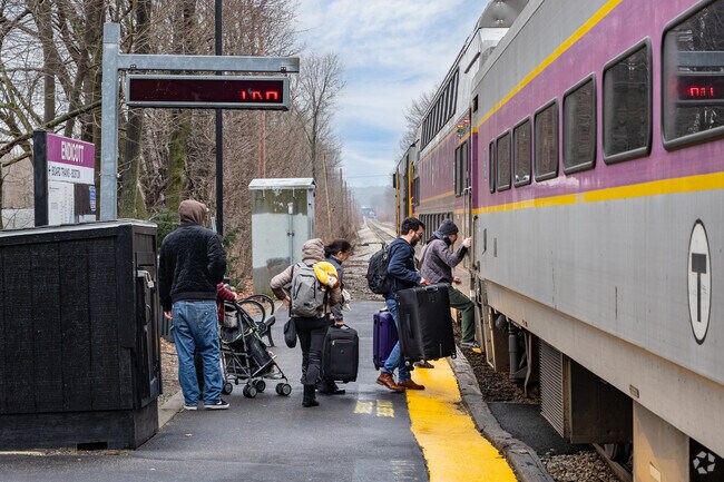Endicott station makes commuting from Manor quick and easy.