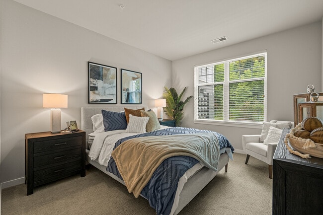 Seasons at Franklin Bedroom