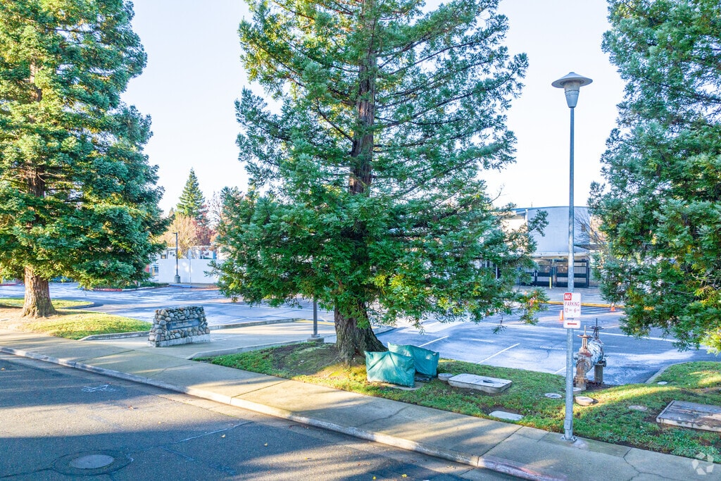 Welcome to Gold River Discovery Center.