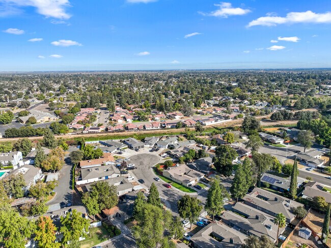 Colonial Heights in Stockton, CA is a bridge to the bay area.