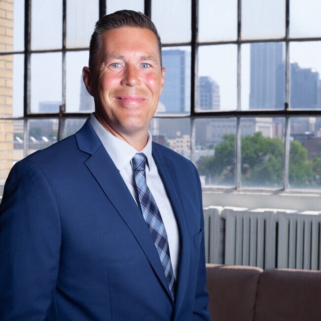 Agent Photo