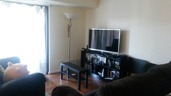 12702 Veirs Mill Rd unit 301, Rockville, MD 20853 - photo 7