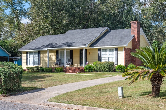 A small covered porch in Putney is a great place to wait out a passing shower.