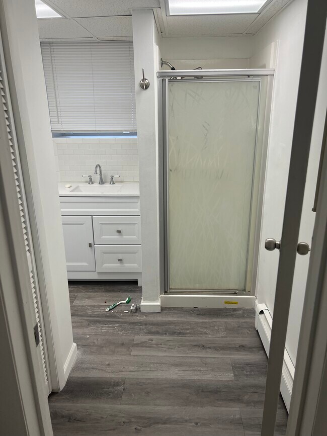 32 Midvale Ave unit 1, Farmingville, NY 11738 - photo 4