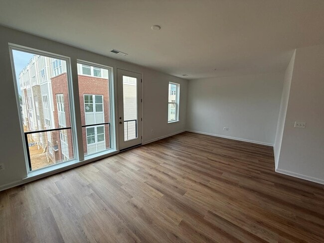 Neabsco Commons, Woodbridge, VA 22191 - photo 2