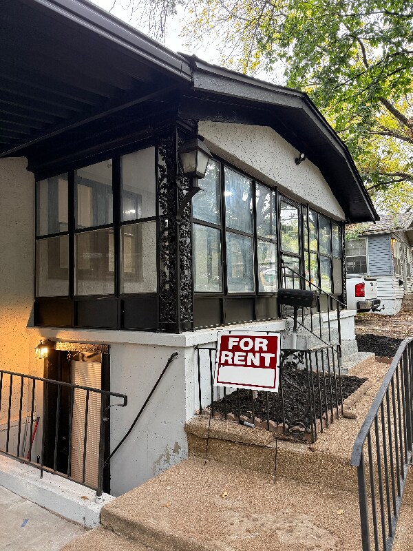 1906 S Willow Ave, Independence, MO 64052 - photo 3