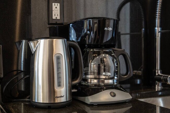 697 10th Ave unit ID1013711P, New York, NY 10036 - photo 5