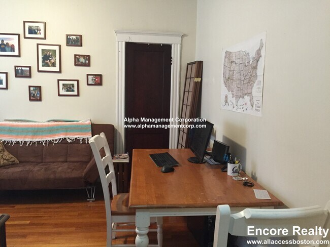 17-19 Washington St S unit 309, Malden, MA 02148 - photo 4