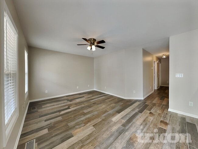 1117 Woodbriar St, Clayton, NC 27520 - photo 2