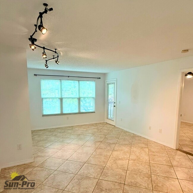 1401 S Palmetto Ave unit 814, Daytona Beach, FL 32114 - photo 6