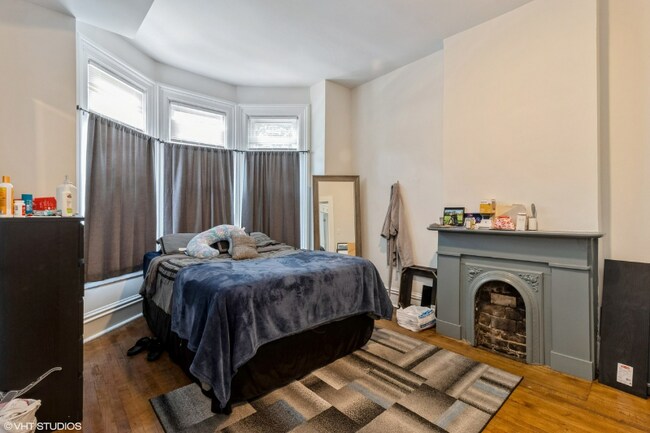 2935 W Walnut St unit 2, Chicago, IL 60612 - photo 2