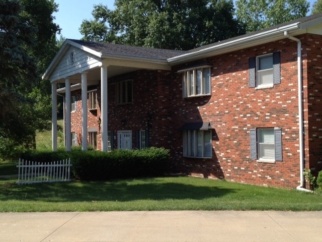 2526 Rebecca Ct W unit 7, Quincy, IL 62305 - photo 1