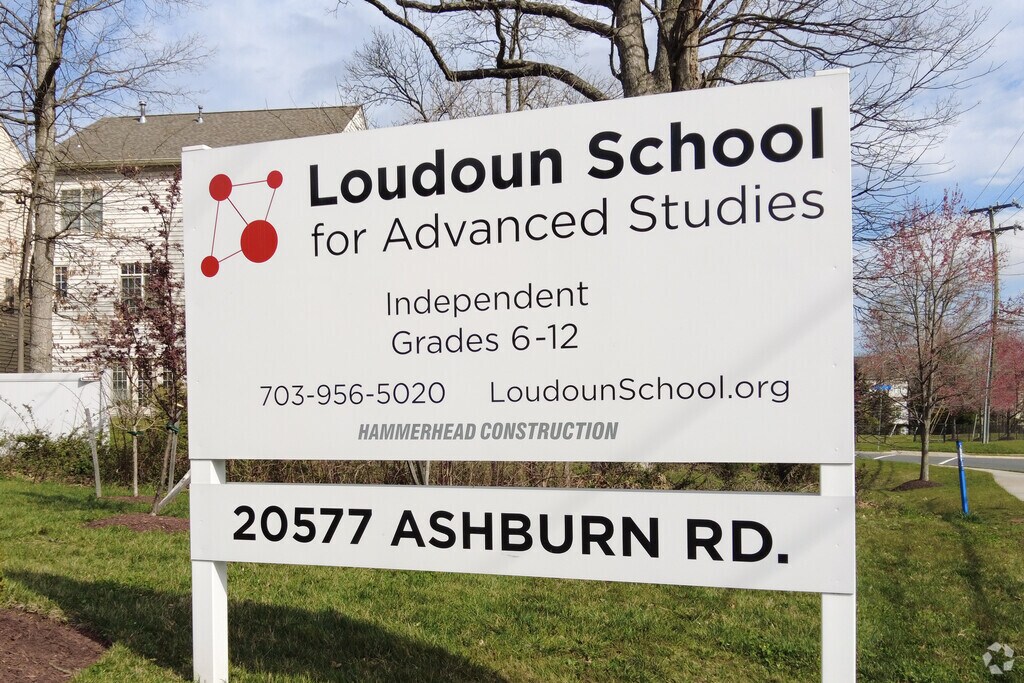 Loudoun School for the Gifted serves students of Loudoun County.