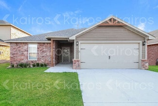 301 St James Place, Newcastle, OK 73065