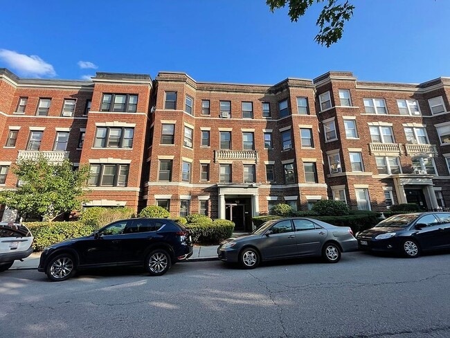 90 Brainerd Rd unit 7, Allston, MA 02134 - photo 2