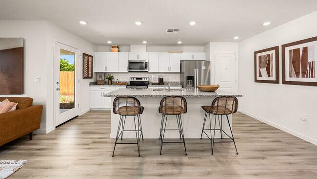 4213 Pittenger Dr unit 36206992, Olivehurst, CA 95961 - photo 3