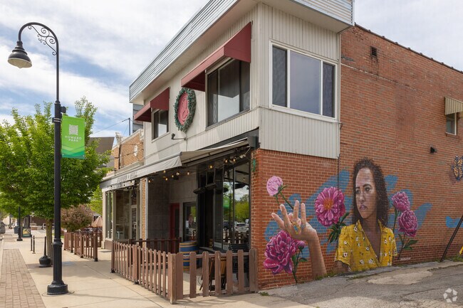 Rich culture and art can be seen and felt on every street corner in Howard Park-East Bank.