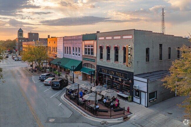 Explore Downtown Decatur for great restaurants and shopping.