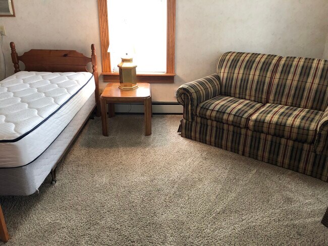 130 Walnut St unit C, Findlay, OH 45840 - photo 3