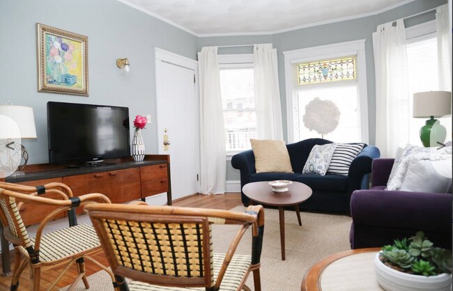 46 Pembroke Ave, Providence, RI 02908 - photo 6