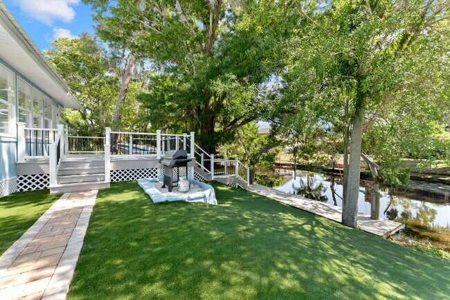 3100 Mildred Dr unit Entire House, Palm Harbor, FL 34684 - photo 6