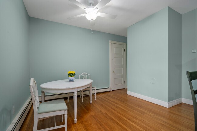 177 Main St unit 177 Main St Amesbury, Amesbury, MA 01913 - photo 6