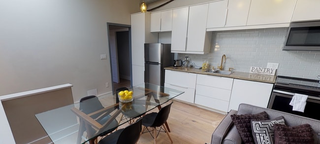 Open Kitchen