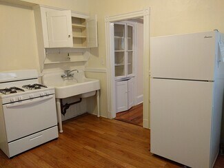 1000 Massachusetts Ave Unit 44, Cambridge, MA 02138