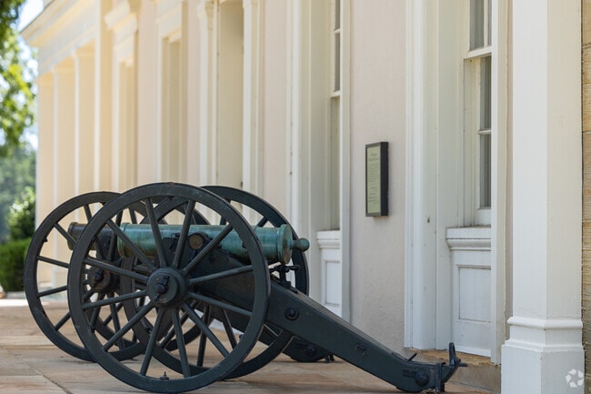 Chickamauga-Chattanooga National Military Park commemorates the large Battle of Chickamauga.