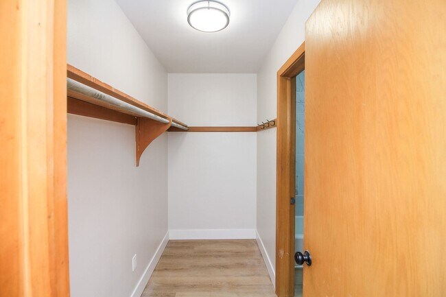 Uptown Flats, Sioux Falls, SD 57104 - photo 3