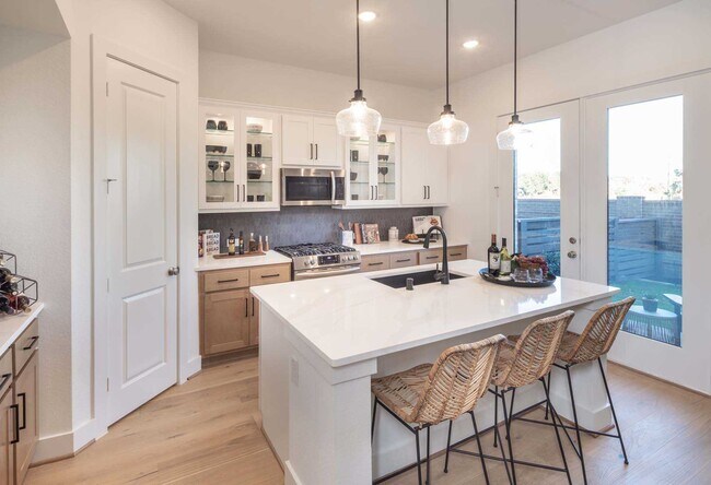 16538 Amber Patina Ln unit 36556651, Cypress, TX 77433 - photo 2