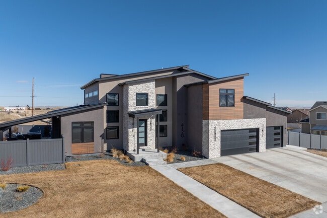 This beautifully designed Contemporary home in Casper blends innovation with elegant simplicity.