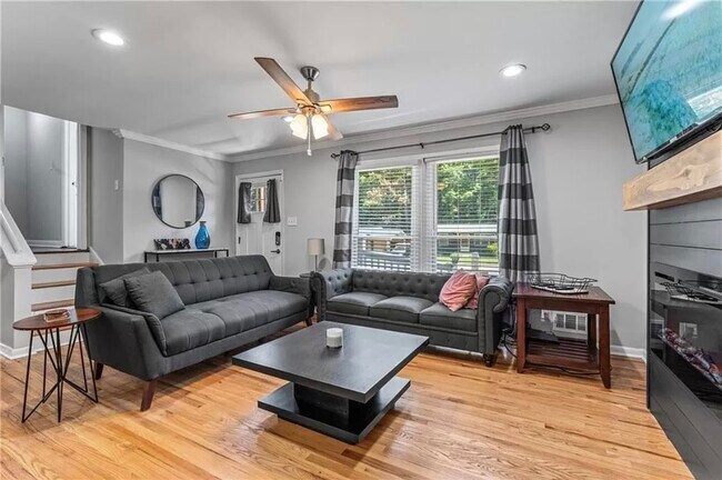 179 Oak Dr SW, Atlanta, GA 30354 - photo 5