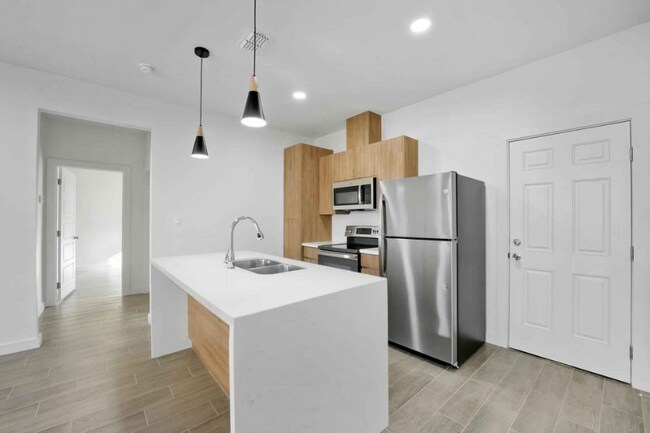 1402 W Platinum Dr unit 4, Pharr, TX 78577 - photo 4