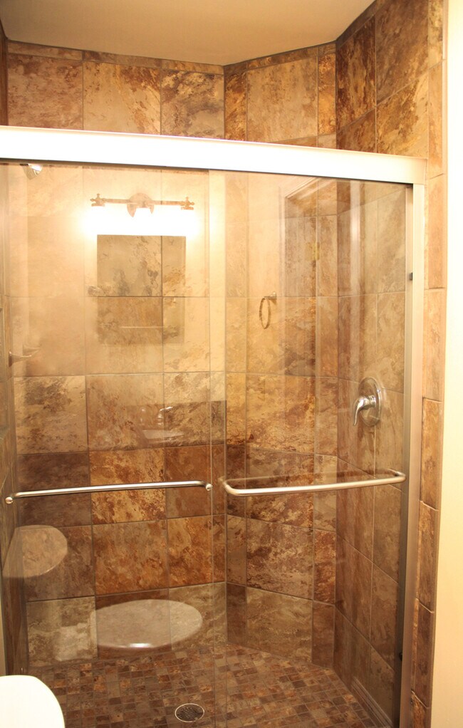 16 Grant St unit 5, Burlington, VT 05401 - photo 7